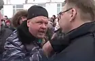 Стихийный митинг после отравления детей в Подмосковье закончился нападением на мэра