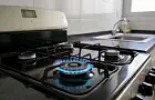Назван срок службы газовой плиты — использование дольше может быть опасным
