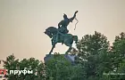 Экспертиза одобрила установку бронзовой копии Салавата Юлаева. Что сделают с чугунным оригиналом?