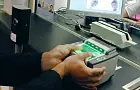 Получить крупную сумму наличными в банкомате можно только после звонка из банка