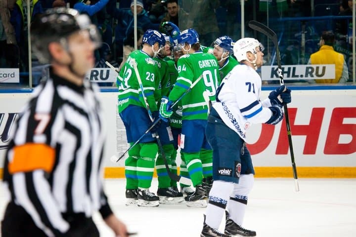 динамо салават юлаев. салават юлаев динамо москва салаватик. хоккей салават динамо. динамо салават юлаев. хк сю.