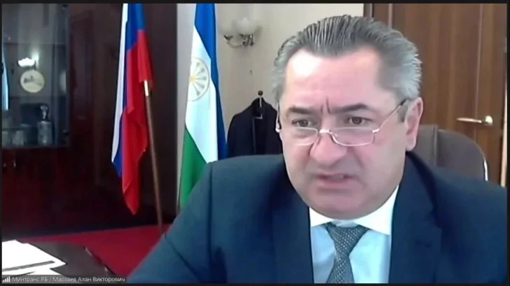 Министр призвал жителей Башкирии явиться за метлами