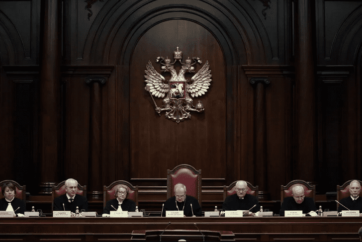 Конституционный суд поддержал поправки к Конституции и объяснил законность обнуления сроков Путина