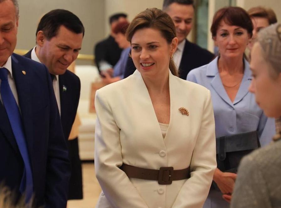 Толық еріндері бар африкалық әйел порно