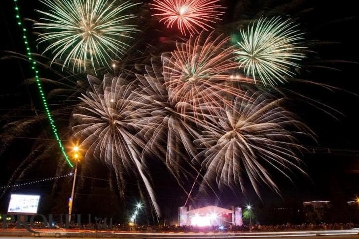 Салют будет! В Уфе решили не отменять празднование из-за трагедии в Магнитогорске