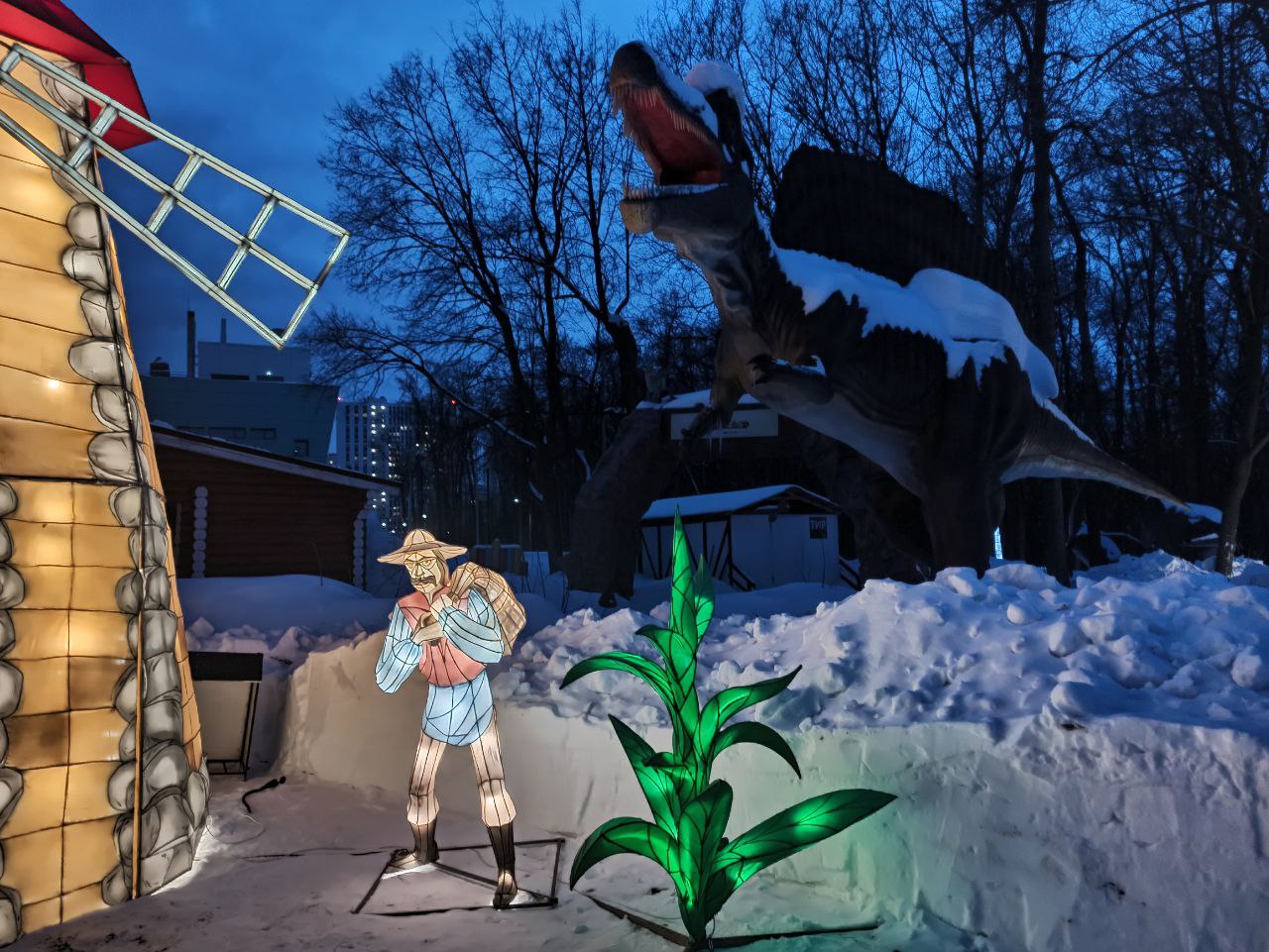 фестиваль волшебных фонарей екатеринбург 2022. китайские светящиеся фигуры. фестиваль волшебных фонарей самара парк гагарина. парк волшебных фонарей. фестиваль волшебный фонарей в парке гагарина.