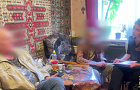 В Уфе дед с большим ножом погнался за малолетними девочками