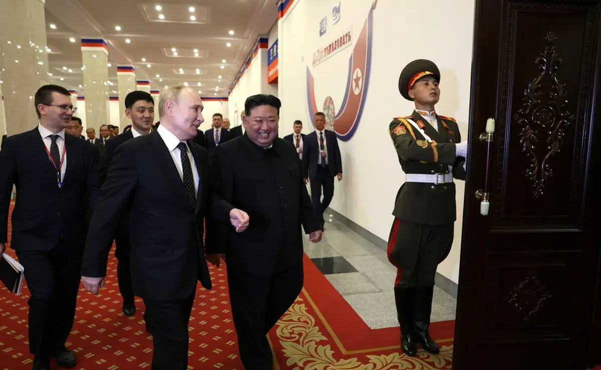 Ким Чен Ын уверен в победе России и будет поддерживать братский российский народ