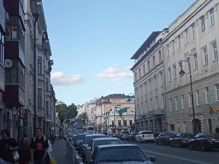«Татары монетизировали всё!»: Казань обещает успех молодежи из Уфы, Челнов, Ижевска, но «не женится»