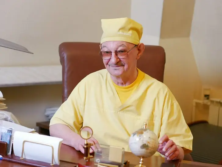 «Аллопланты носят в карманах»: Эрнст Мулдашев обвинил руководство клиники Башкирии в развале легендарного центра