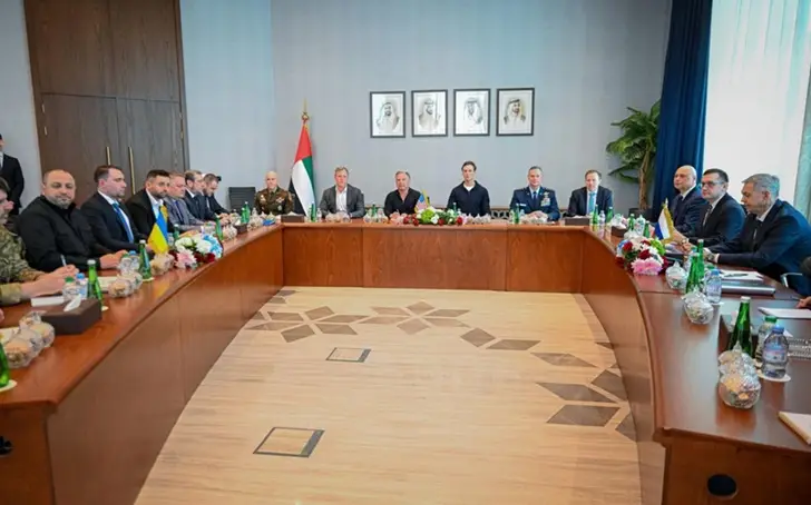 Первый день трехсторонних переговоров по Украине в ОАЭ: позиции сторон и дипломатические шаги