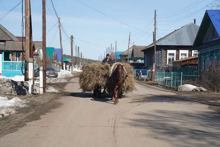 Метели – большой репортаж из глухой русской деревни на Урале, где живет больше 1000 человек