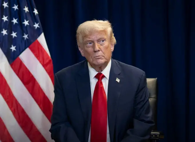 Трамп обвинил Иран в стрельбе в Ормузском проливе