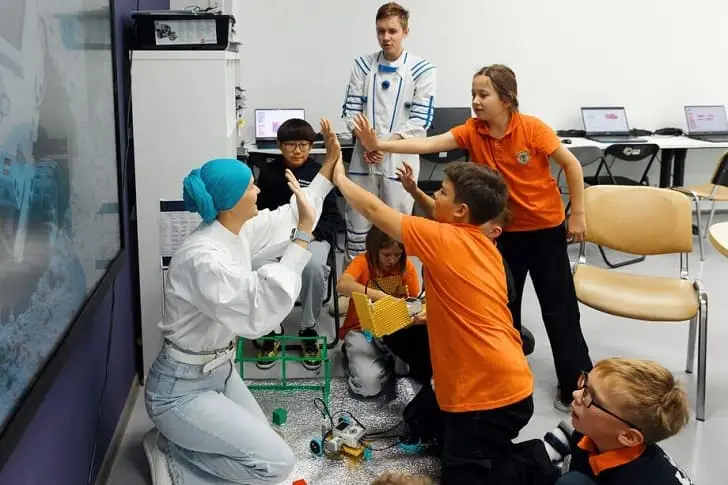 В Татарстане дети с детского сада начнут конструировать роботов